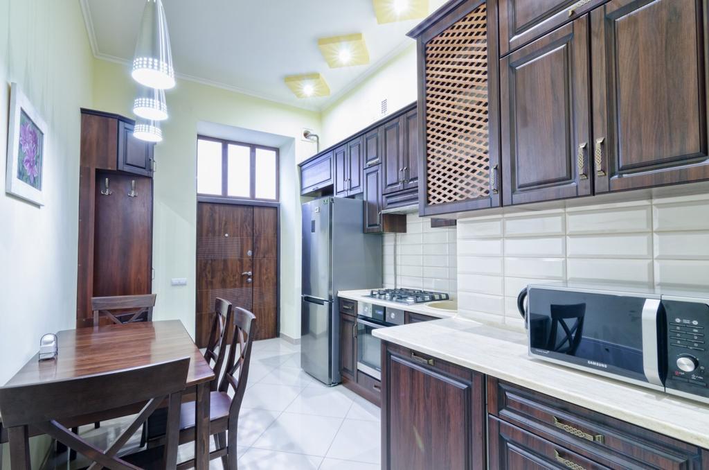 Apartment Grebinky 9 Lviv Eksteriør billede